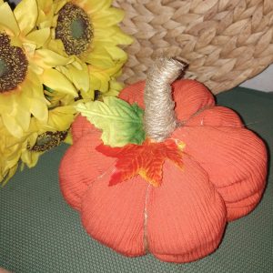 Есенна украса - оранжева тиква